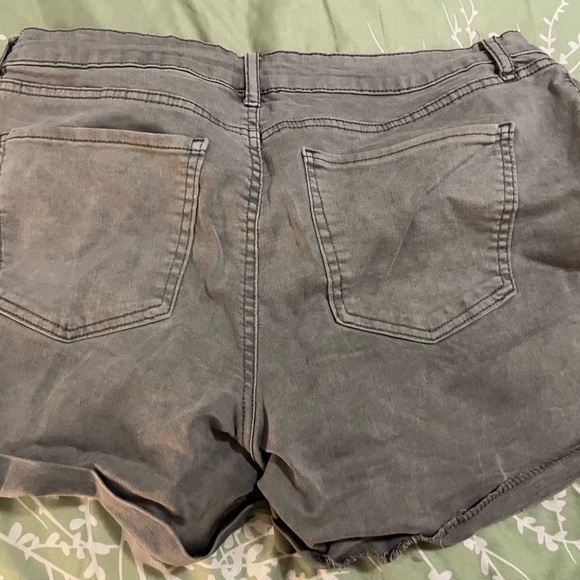 Shorts bundle - Picture 3 of 5